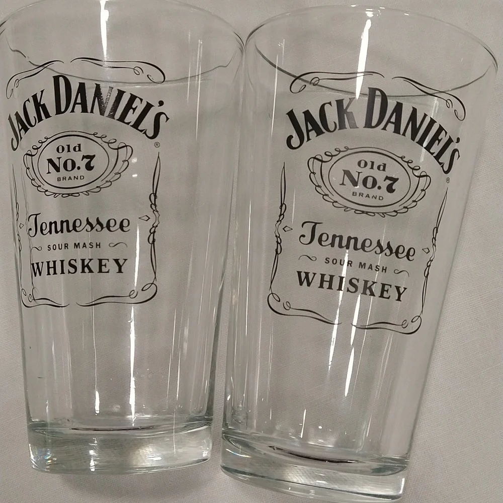 Vintage pair Jack Daniels old no. 7 whiskey glasses 6 inches tall barware